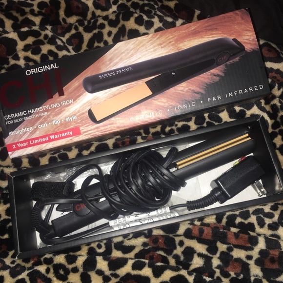 Brand new CHI original flat iron