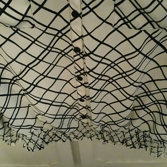 Top - Picture 2 of 3