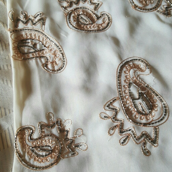 • FREE with $20 or more purchase - Gianni Bini beaded top, XS • - Picture 2 of 4