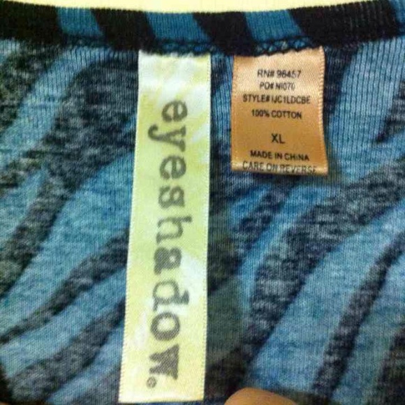 💙Zebra Print Turquoise Ombré Tee💙 - Picture 3 of 4