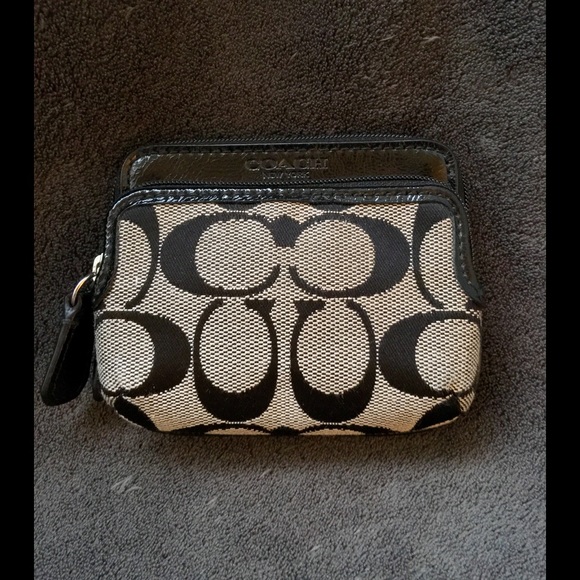 Coach Handbags - Coach Wallet