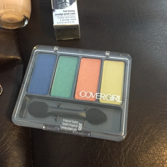 Makeup - Picture 4 of 4