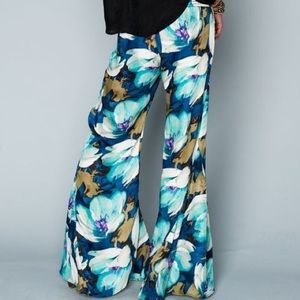 Show me your mumu Roberts blue tulip pants