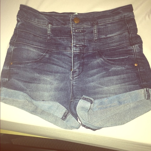 High wasted jean shorts