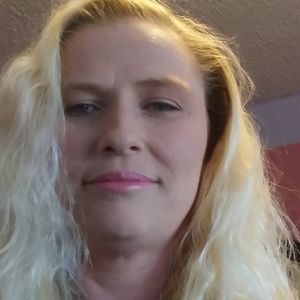 Meet your Posher, Alleta