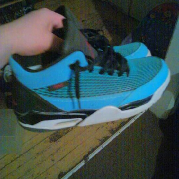 Shoes - Picture 2 of 2