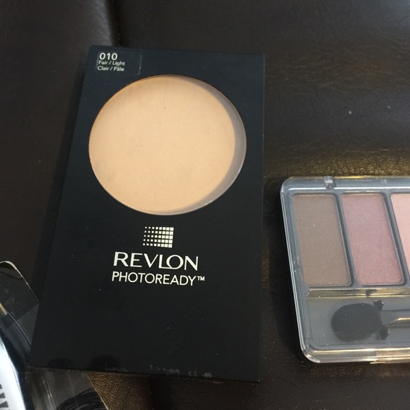 Makeup - Picture 3 of 4