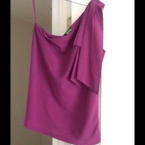 One shoulder top