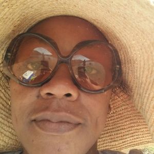 Meet your Posher, Lanika