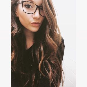 Meet your Posher, Marissa