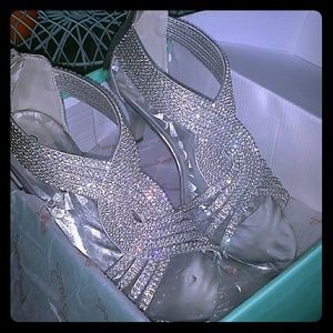 Silver mid heel prom shoes