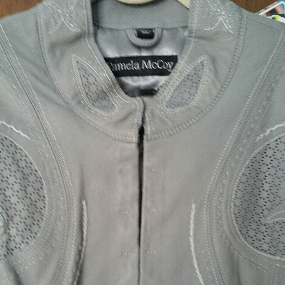 Jacket - Picture 2 of 7