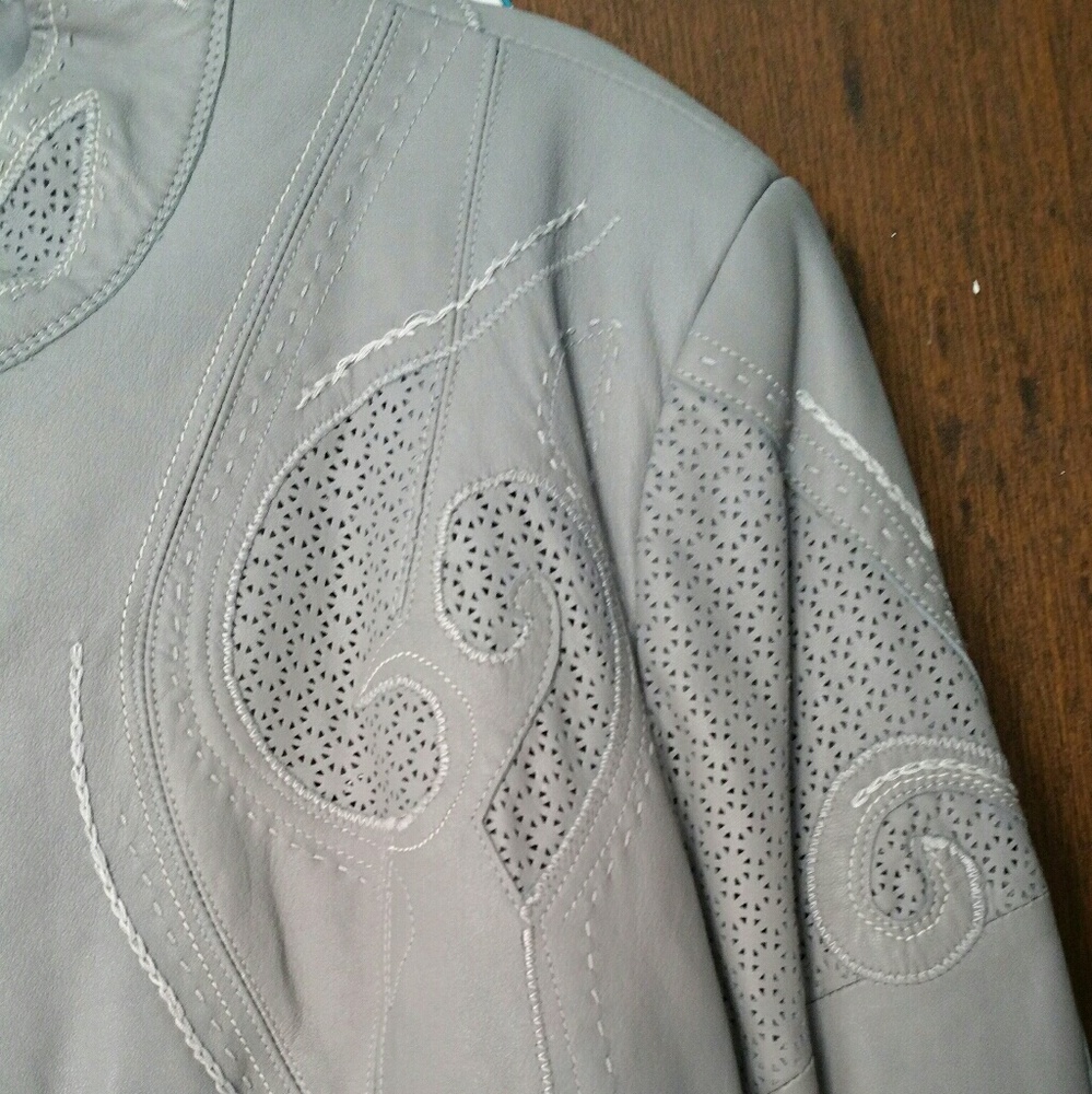 Jacket - Picture 3 of 7