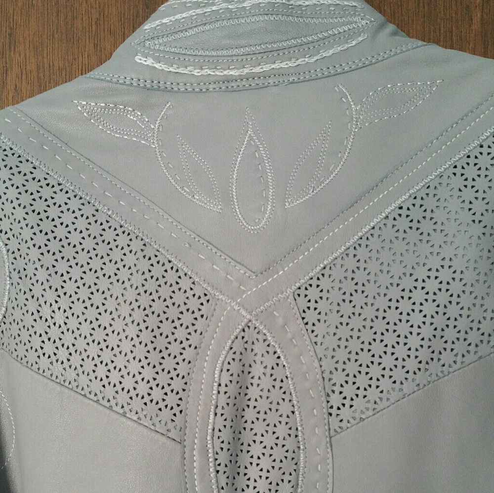 Jacket - Picture 6 of 7