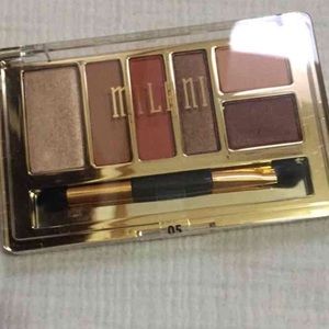 Milani Everyday Eyes palette