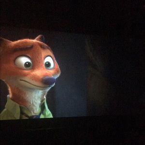 Meet your Posher, Claudia