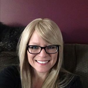 Meet your Posher, Deborah