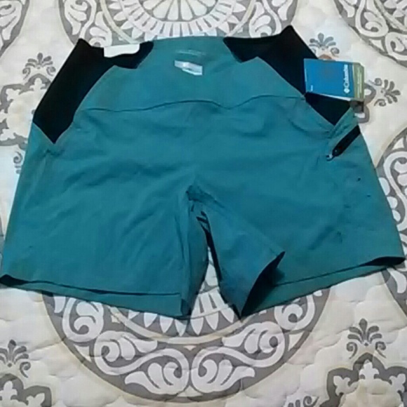 NWT Columbia Titanium Shorts Med - Picture 1 of 2