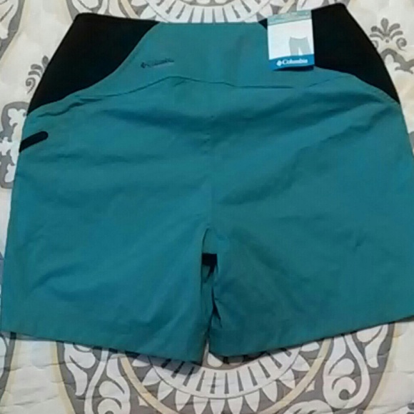 NWT Columbia Titanium Shorts Med - Picture 2 of 2