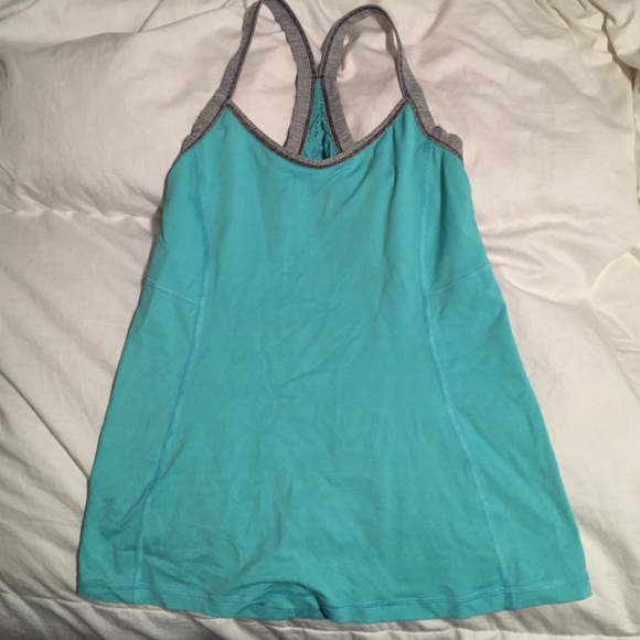 Lululemon Aqua tank