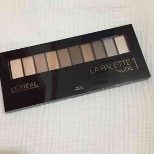 L'Oreal La nudes palette 1