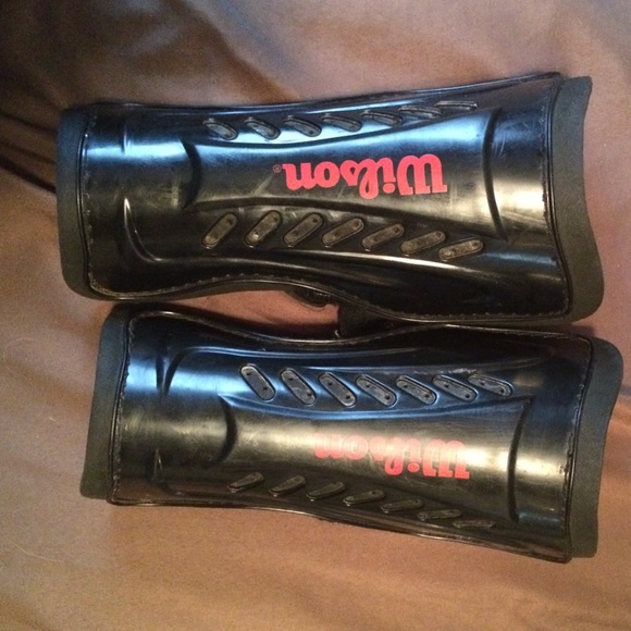 Wilson Soccer Shinguards