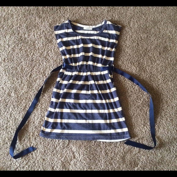 Dress - Picture 1 of 1