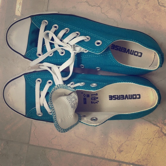 Converse lace up sneakers