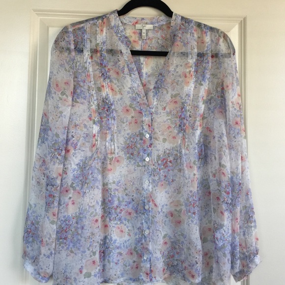Joie 100% Silk blouse. Great for spring! Worn once
