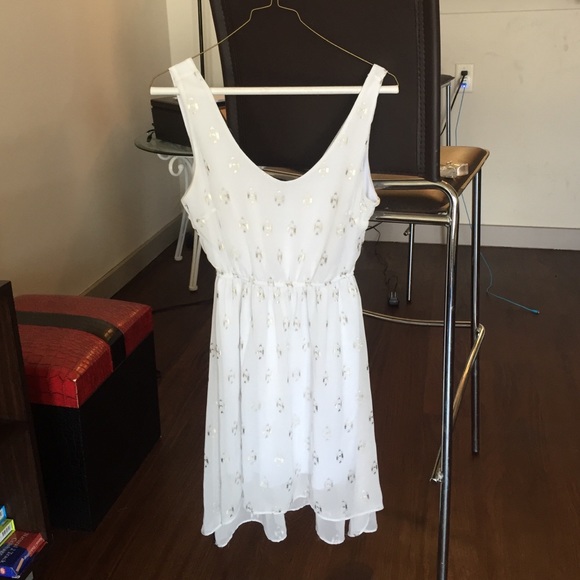 White and Gold Highlow dress