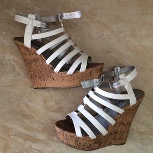 🐥SALE🐥 Aphrodite White Wedges