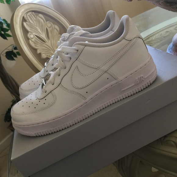 NIKE AIR FORCE 1s