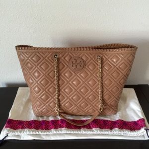 Tory Burch Quilted Marion East West Tote 💕