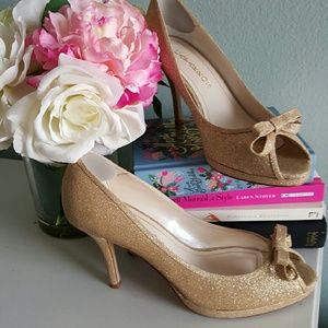 Open Toe Gold Glitter Heels