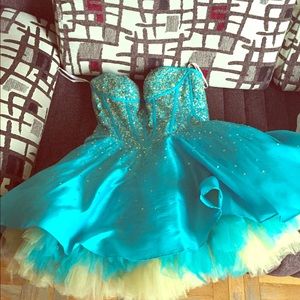 Beautiful jovani dress. Worn only once