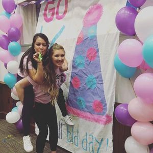 Meet your Posher, Logan