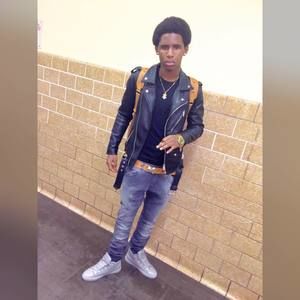 Meet your Posher, Warren