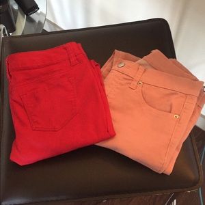 Red skinny jeans perfect for any game day!