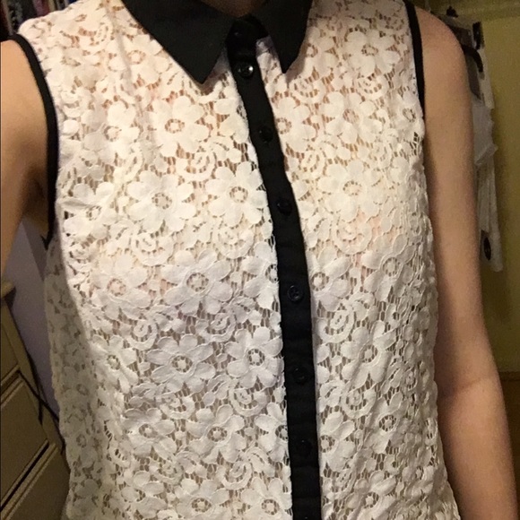 Forever 21 Lace Button-Up Blouse! 04