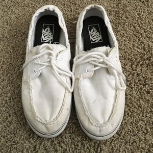 vans boat shoes white