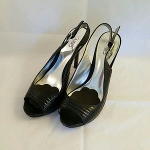 CARLOS SANTANA HEELS BLACK SUZE 8-1/2