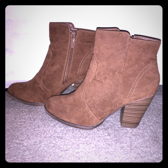 Size 7 ankle boots