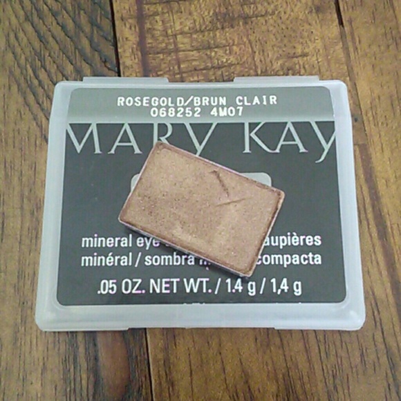 ***SOLD*** Mary Kay Rosegold Mineral Eye Shadow
