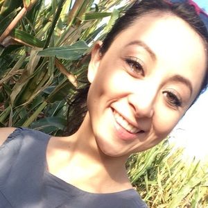 Meet your Posher, Adrienne