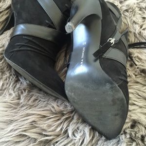 Zara Shoes - Zara black booties with heel Zara Shoes - Zara black booties with heel