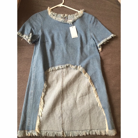 ❌TRADED❌ Frayed Denim Top - Picture 4 of 4