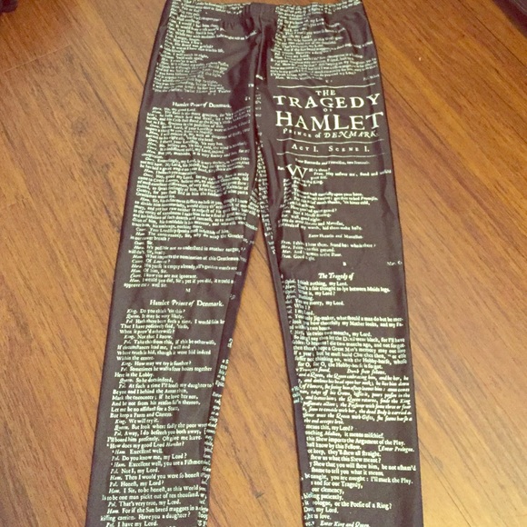 💄💋👠Super cute  Hamlet leggings Xs/S👖👑👛