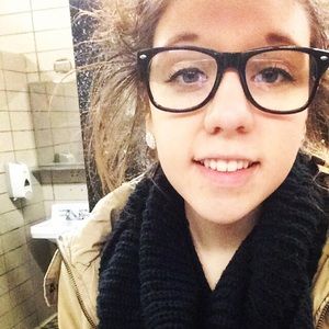 Meet your Posher, Emily