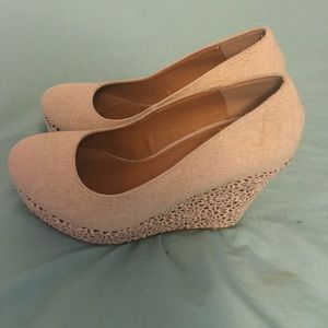 New Cream Wedges