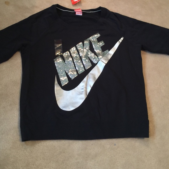 Blingy Nike crew sweatshirt!! WITH TAGS